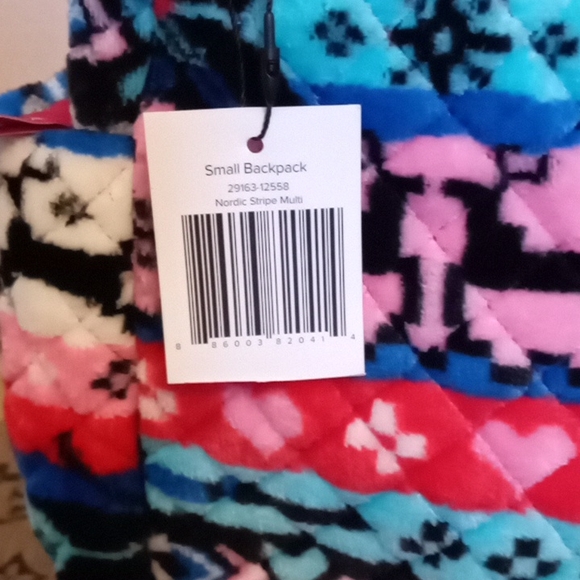 Vera Bradley - Picture 3 of 16